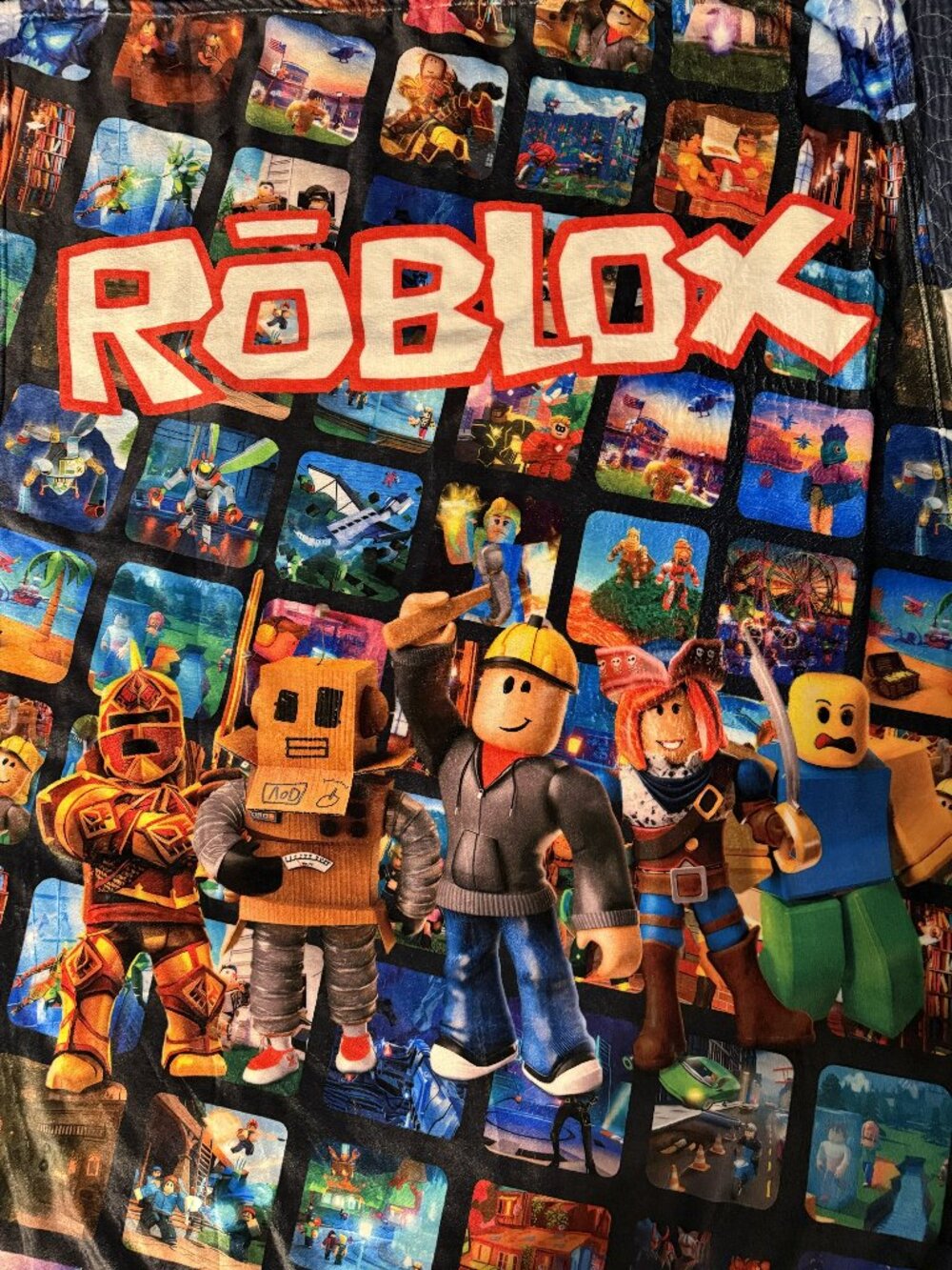 Roblox Cozy Ultra Soft Fleece Lightweight Throw Blanket - 50x40 Inches- NEW